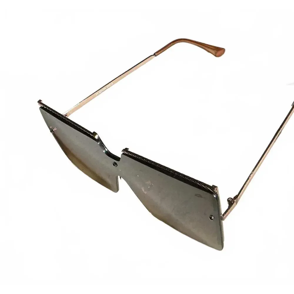 O84 Seeing Double Sunglasses